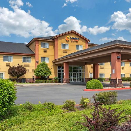 Comfort Suites Salem Exterior photo