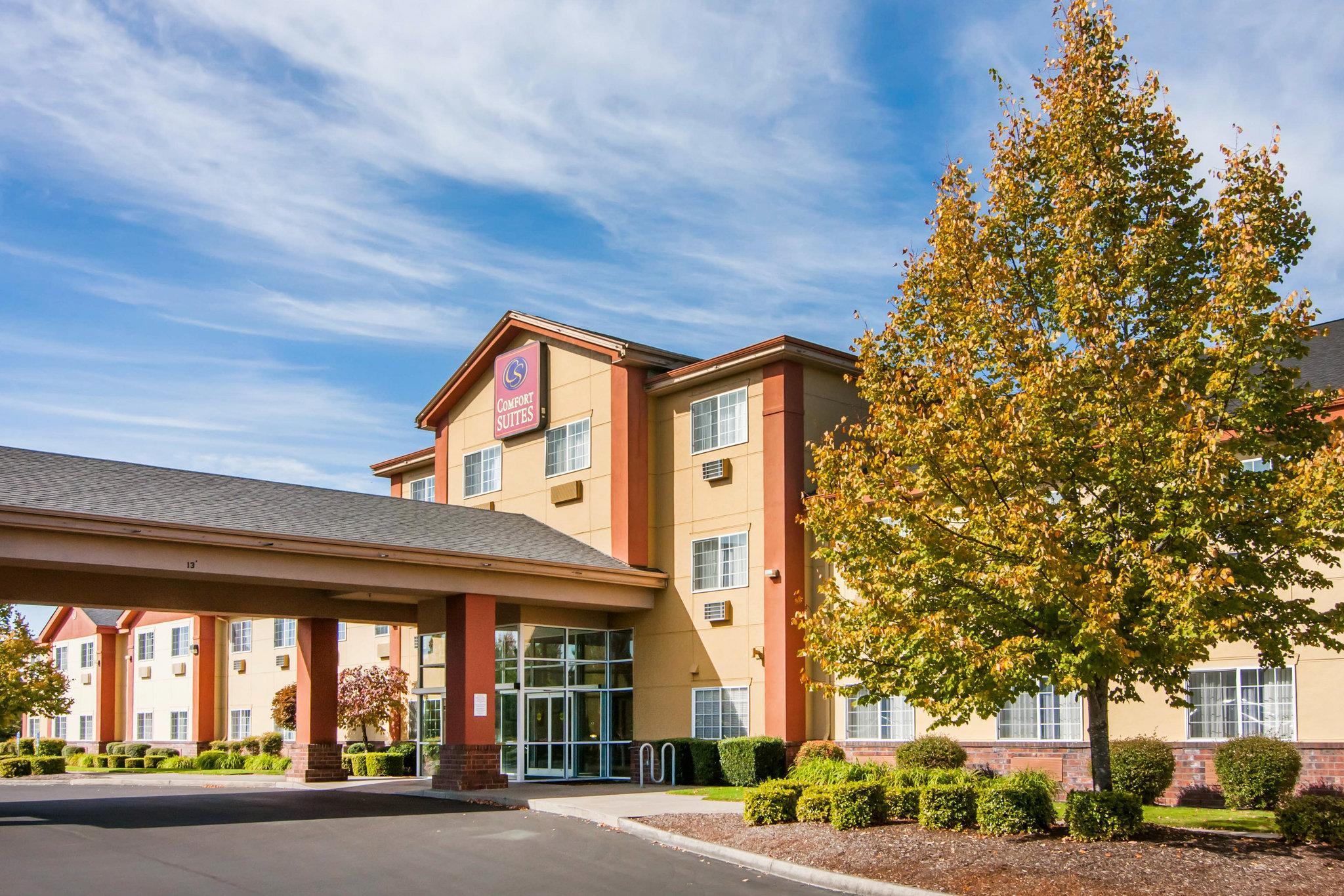 Comfort Suites Salem Exterior photo